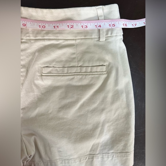 ๐ Loft The Riviera Chino Khaki Shorts ๐ - Picture 3 of 8